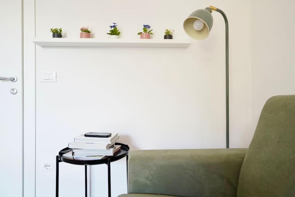 Molinari House Modena Smeraldo "Free Parking" ภายนอก รูปภาพ