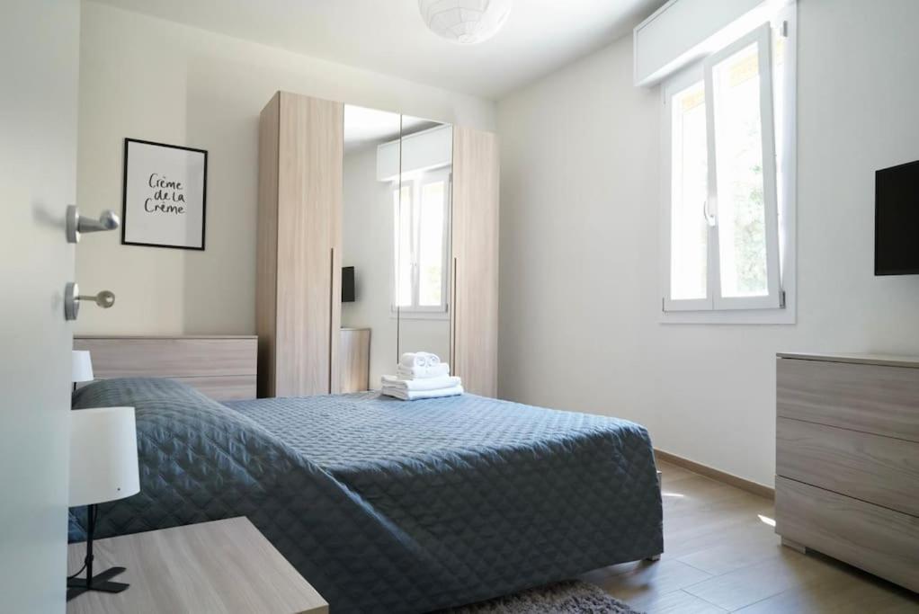 Molinari House Modena Smeraldo "Free Parking" ภายนอก รูปภาพ